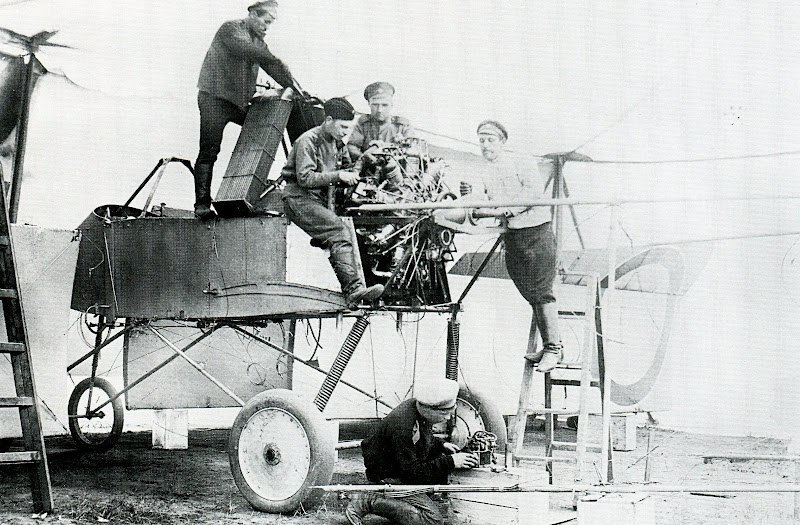    1916 . - 2