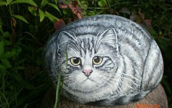 Котики нарисованные на камнях - 2