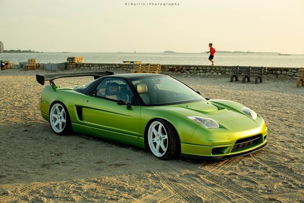 Acura NSX.