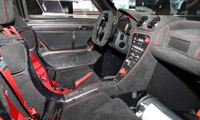 Gumpert Apollo R - 6