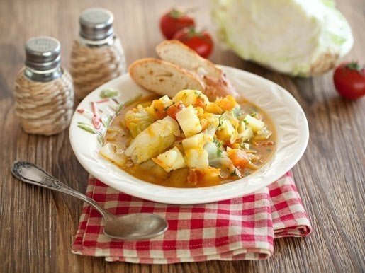 Овощное рагу.на 100 гр 38.5 ккалЧто нужно:половина среднего кочана молодой капусты3-4 картофелины1-2 ...