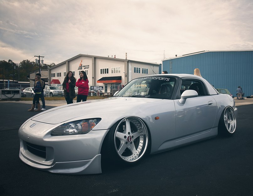 Honda S2000.