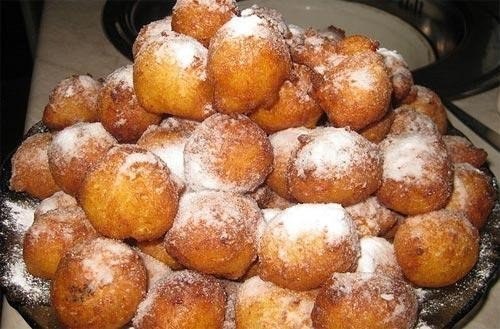 Пончики творожные.Ингредиенты:500 гр. творога4 яйца5 ст.ложек сахарного песка10 ст. ложек муки1/2 ...