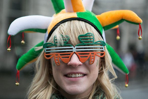 Итак продолжаем сеять светлое и доброе! Традиционно у нас сегодня дети, животные, чудаки и праздники ... - 16