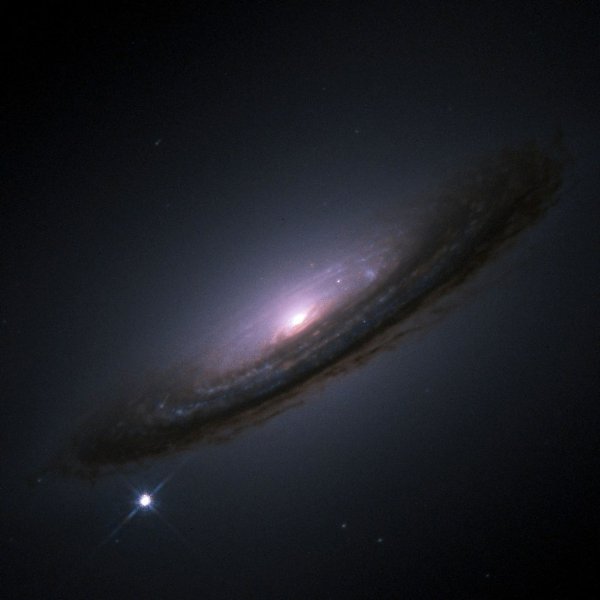  ,       NGC 4526   ...