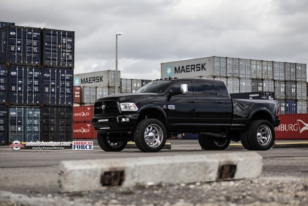Dodge RAM 3500 - 3