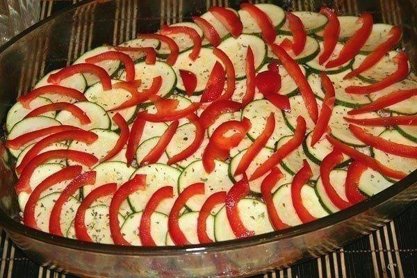 Картофельная запеканка с беконом.Не самое быстрое в приготовлении блюдо, но получается очень ... - 4