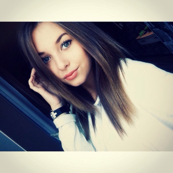  :3