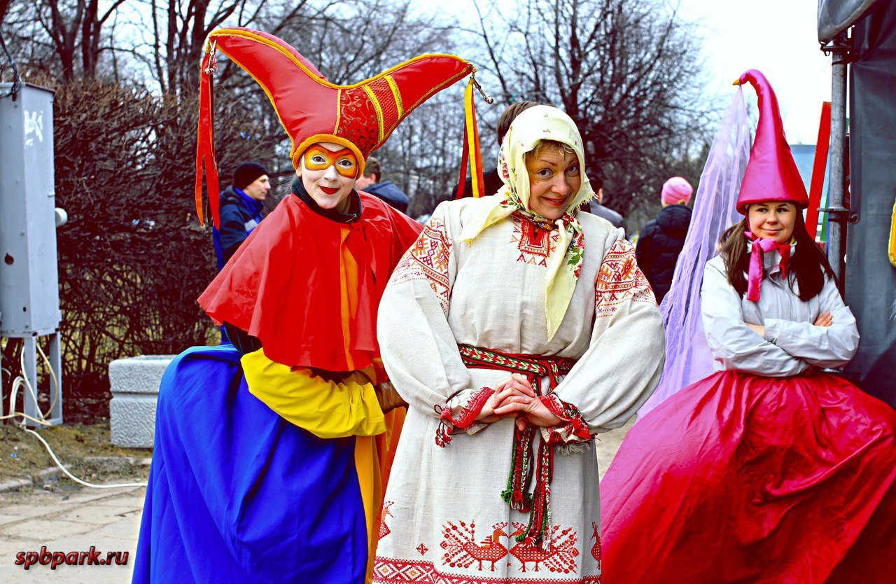 Масленица в южно приморском парке 2024. Сжигание чучела масленицы. Сотрудник мчс. Республиканская масленица. Масленица в южно приморском парке 2024.