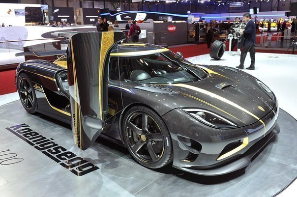 Koenigsegg Agera S.: ~ 51 .  : 1 030 ..  100/: 2.8 ... - 2