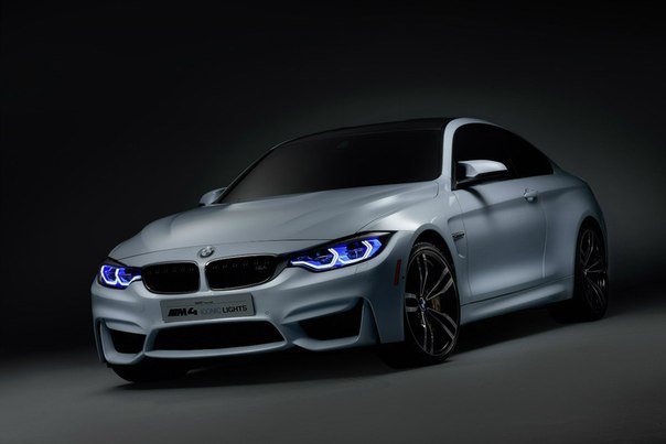 BMW M4 Concept Iconic Lights