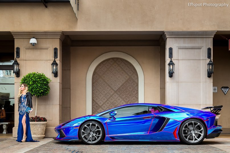 Chrome Blue 'Tron' Lamborghini Aventador.