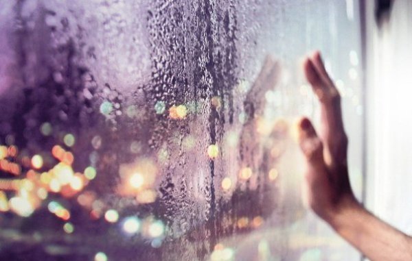 Рано или поздно... поздно или рано... Высыхают слезы... Заживают раны... Утихают ссоры... И ночами ...