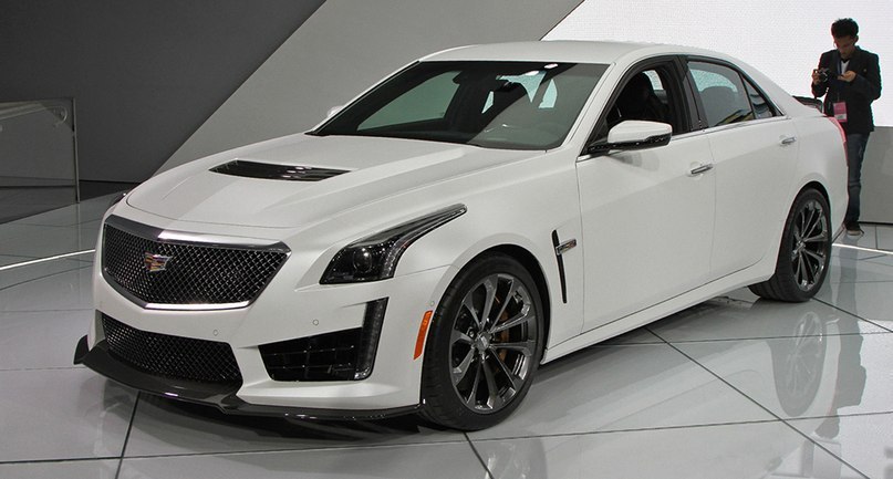 Cadillac CTS-V - 4