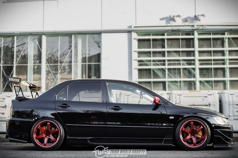 Mitsubishi Lancer Evolution IX. - 2