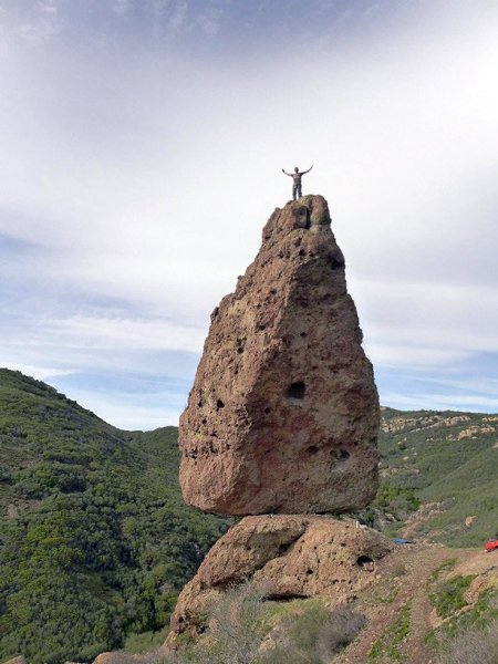 BALANCED ROCK - Santa Monica Mountains