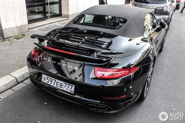 Porsche 911 Turbo S Cabriolet (991). - 4