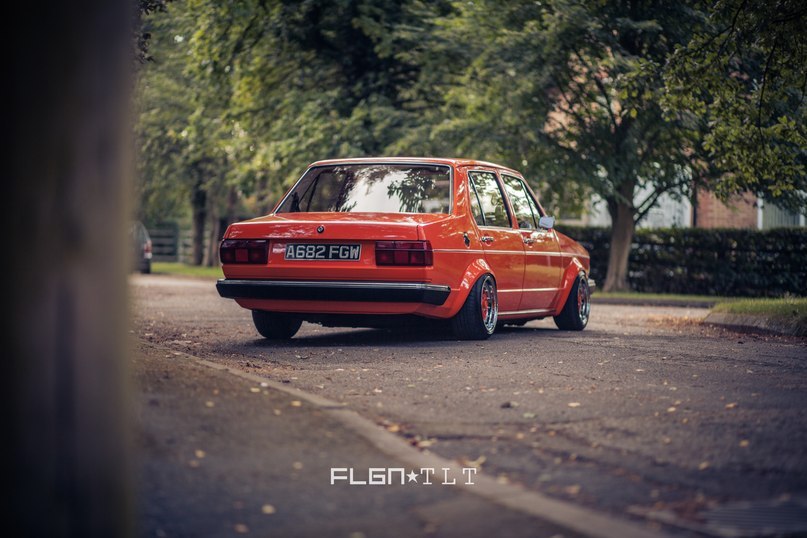 Volkswagen Jetta. - 4