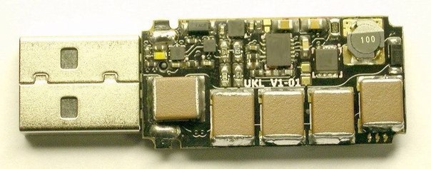 USB killer - убийца компов существует.Как-то читал статейку как парень в метро вытянул у чавака из ...