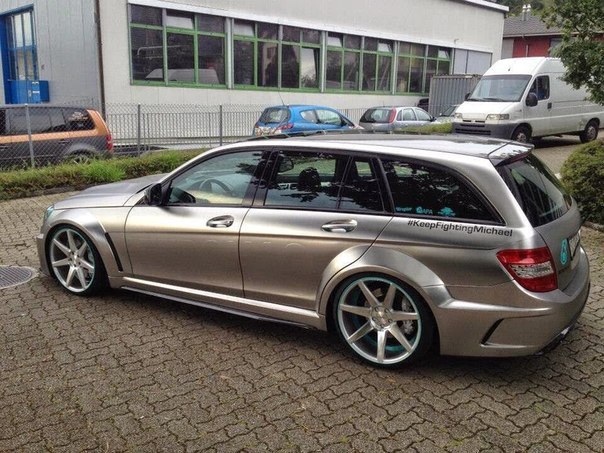 Mercedes-Benz C63 AMG Wagon - 5