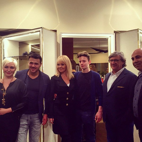 На открытии нового бутика в Крокусе ! Эмиша @eminofficial , поздравляю! @valeriya_rus ...
