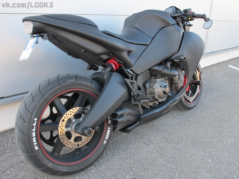 ,    Buell 1125 CR Black Mat. - 3