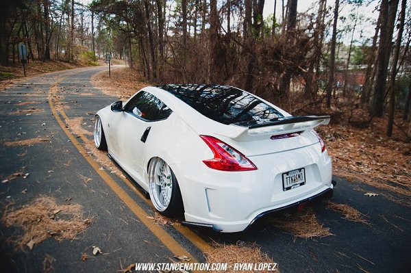 Nissan 370Z. - 3