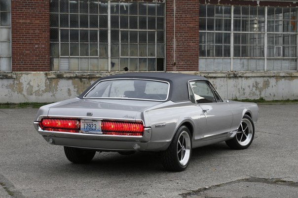 1967 Mercury Cougar - 3