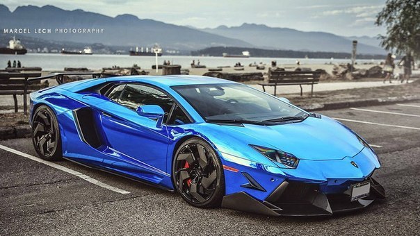 Lamborghini Aventador LP700-4
