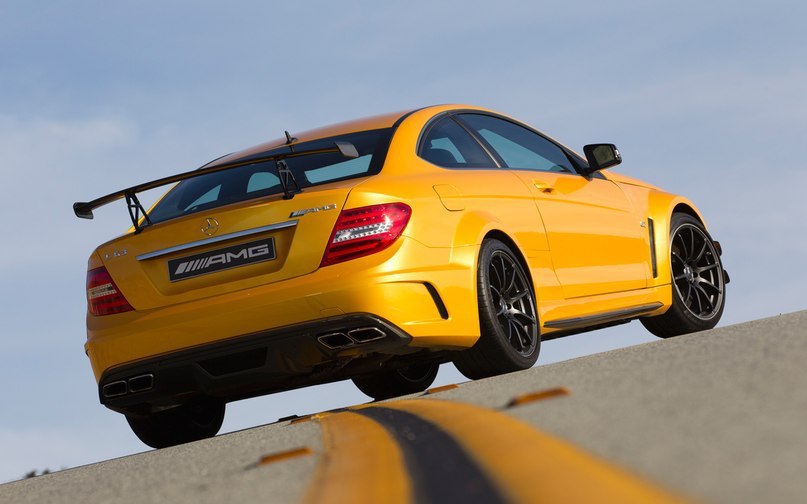 Mercedes-Benz C63 AMG Black Series Coupe. : 6200 . : 7  ... - 7