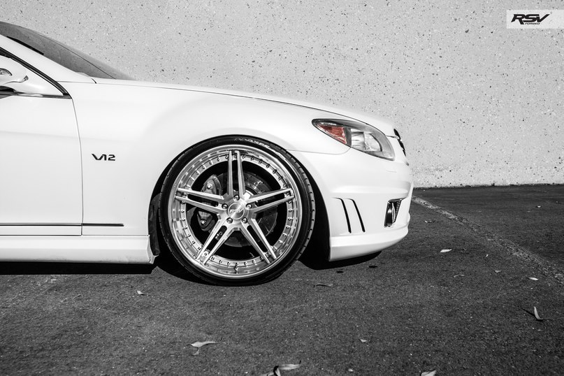 Mercedes-Benz CL 600. - 4