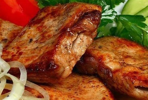Вкусный, сочный, ароматный шашлык в мультиварке.Ингредиенты:- 1 кг мяса (телятина, свинина, филе ...