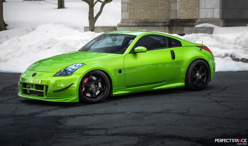 Nissan 350Z.