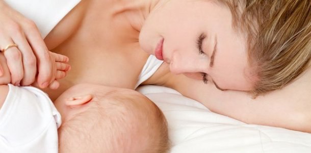 МОЖНО ЛИ ПРИНИМАТЬ ЛЕКАРСТВА КОРМЯЩИМ МАМАМ? Каждой кормящей маме педиатры рекомендуют следить за ...