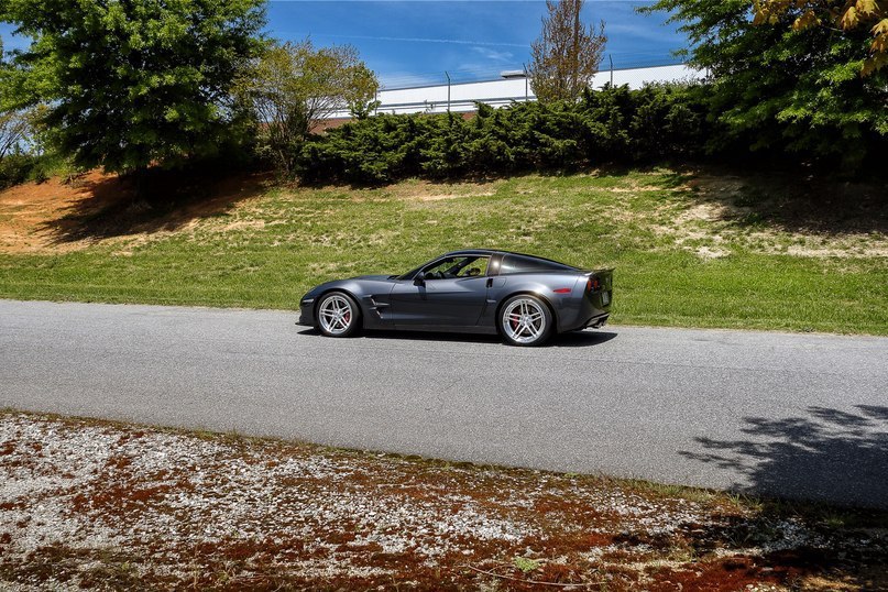 Chevrolet Corvette ZR1. - 7