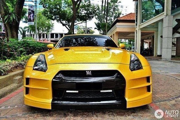 Nissan GT-R R35 - 6