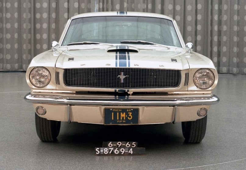 1964 Ford Mustang - 4