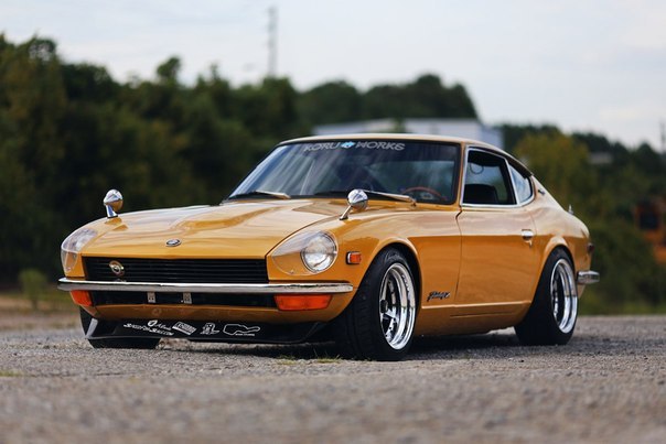 Datsun 240Z - 2