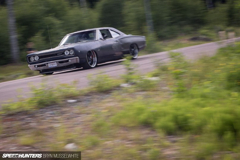 Dodge Coronet SRT8 - 7