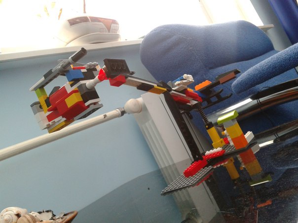 Lego  ...)))