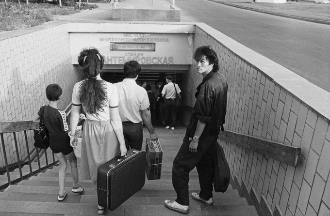  , , 1986 .