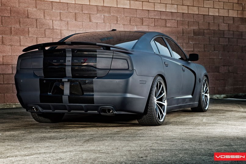 Dodge Charger. - 8