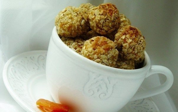 Фитнес - - конфеты. Вкусно и полезно! В одной конфете 50 ккал, 1 г белка, 2 г жира, 6 г углеводов ...