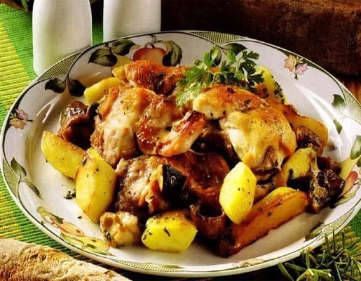 Кролик запеченный с картофелем. на 100грамм - 129.66 ккал . Б/Ж/У - 3.21/7.51/13 Ингредиенты:Кролик ...