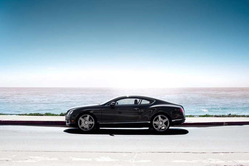 Bentley Continental GT. - 3