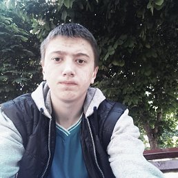 Михайло, 24, Вашковцы