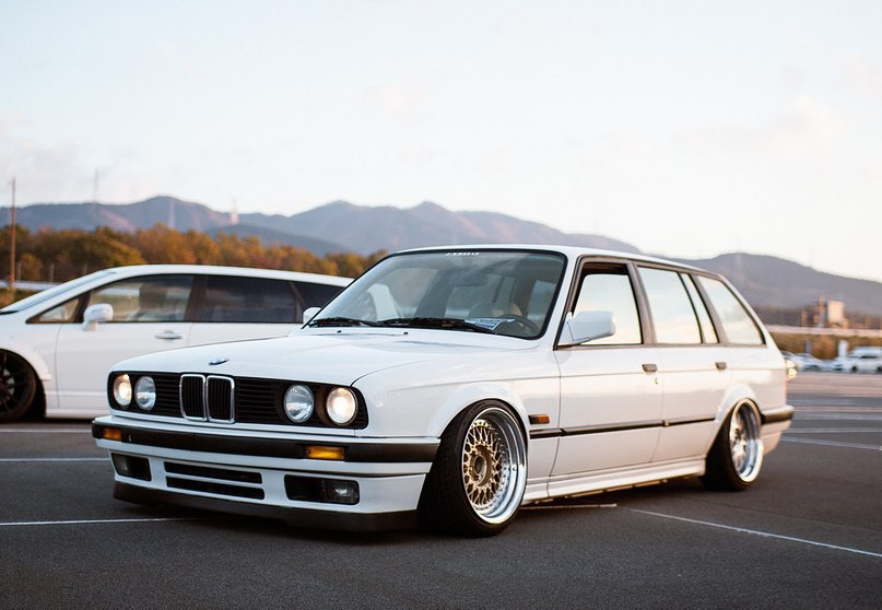 BMW 3-Series Touring.