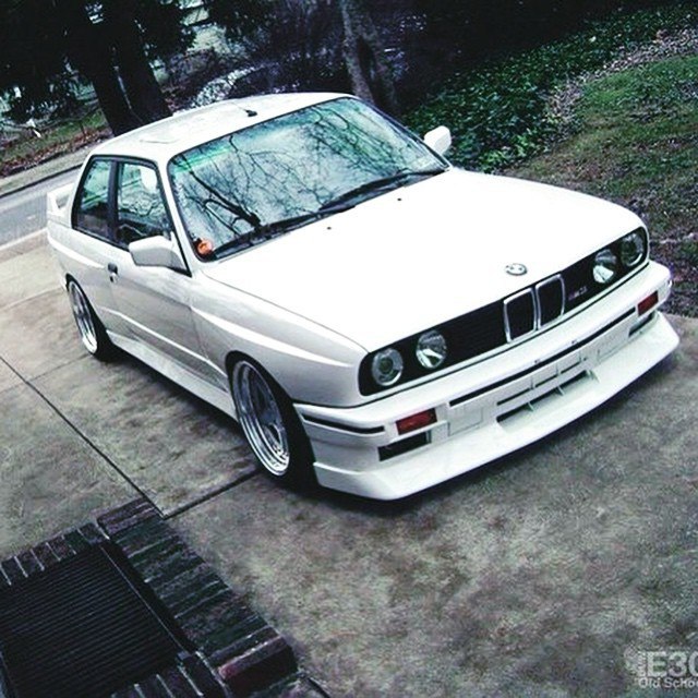 BMW M3 E30