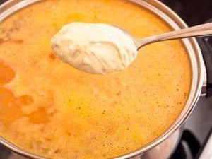 Сырный суп. Вам потребуется:500 г куриного филе400 г плавленого сыра150 г риса400 г картофеля150 г ... - 9