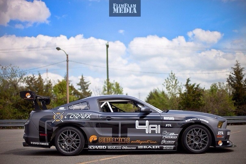 Ford Mustang - 2